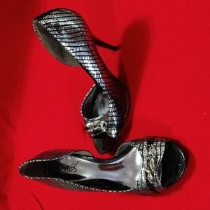 Carlos Santana Pewter Rhinestone High Heel Shoe